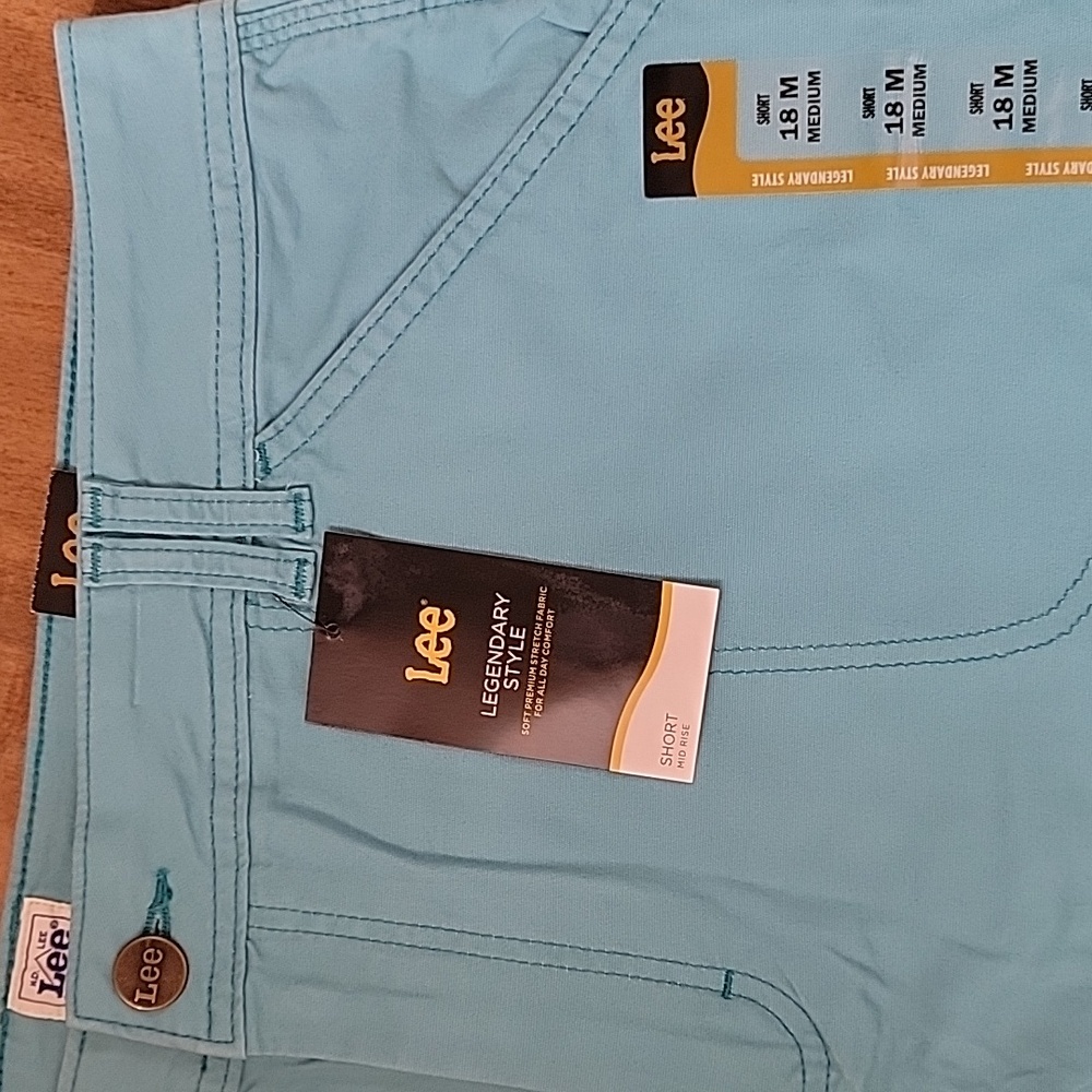 Women's Lee Legendary Carpenter Shorts, Bay Blue, Size 18, NWT - Picture 7 of 13